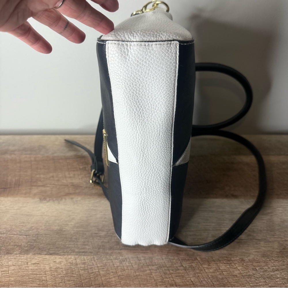 STEVE MADDEN Black White Colour Block Hand Bag Crossbody Strap Zipper PU *Flaw* - Picture 7 of 16